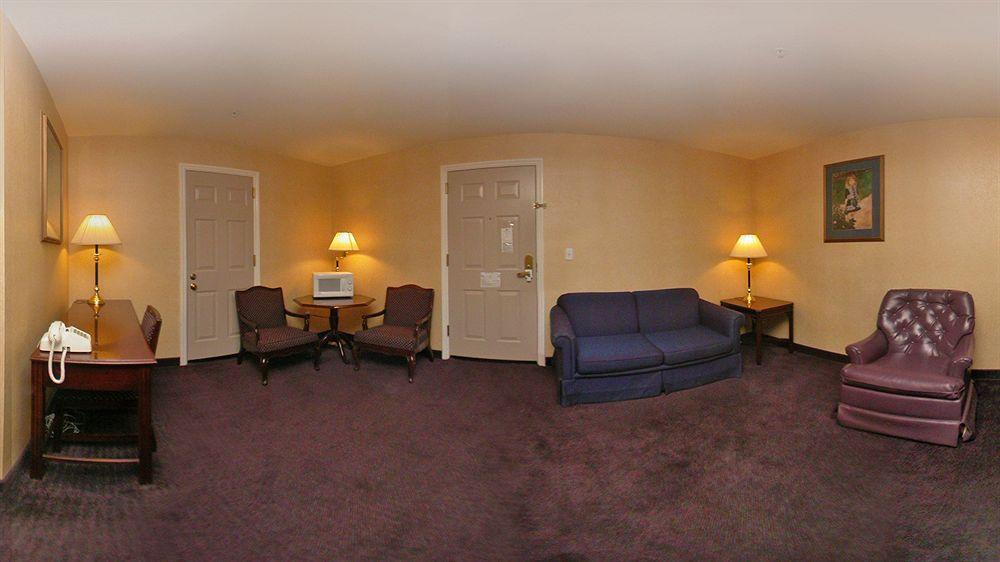 Comfort Suites Red Bluff Near I-5 Экстерьер фото