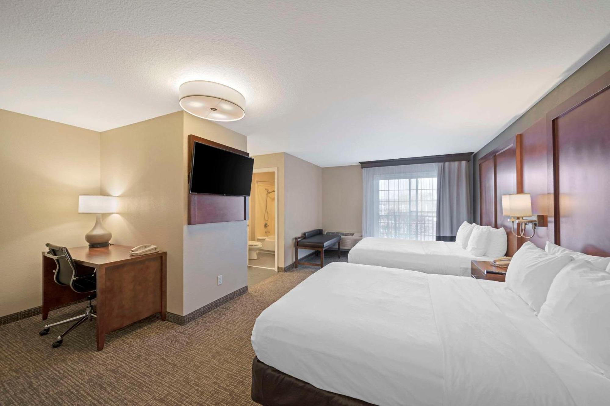 Comfort Suites Red Bluff Near I-5 Экстерьер фото