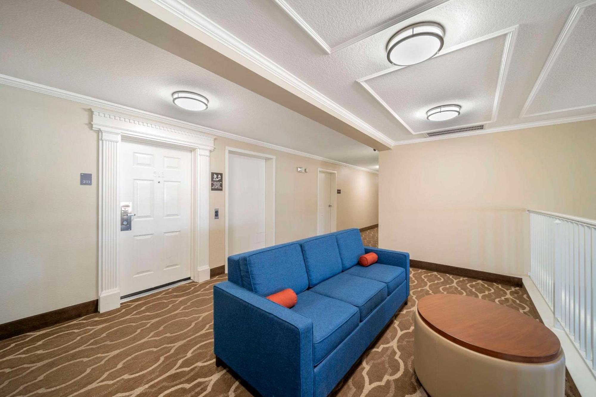 Comfort Suites Red Bluff Near I-5 Экстерьер фото