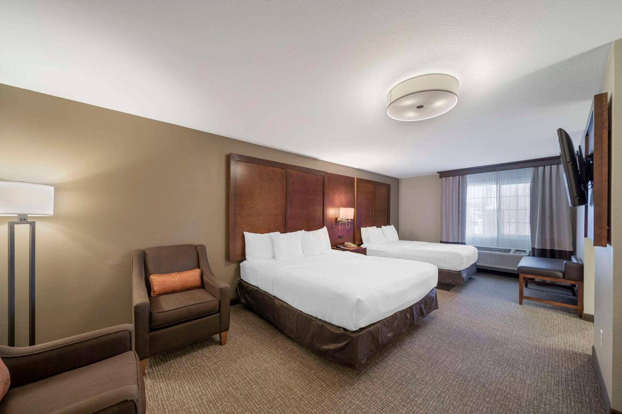 Comfort Suites Red Bluff Near I-5 Экстерьер фото