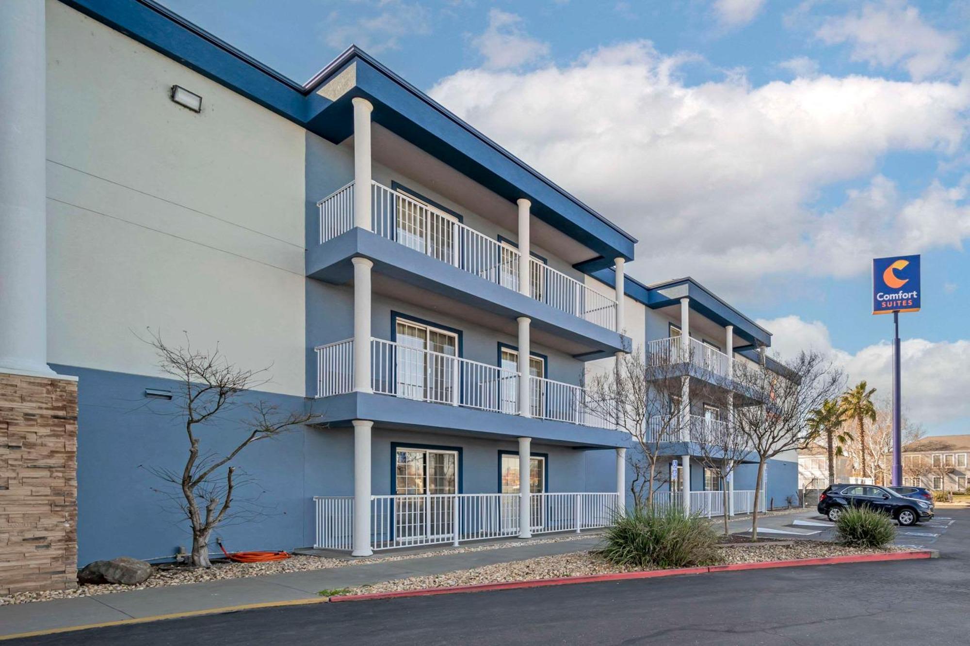 Comfort Suites Red Bluff Near I-5 Экстерьер фото